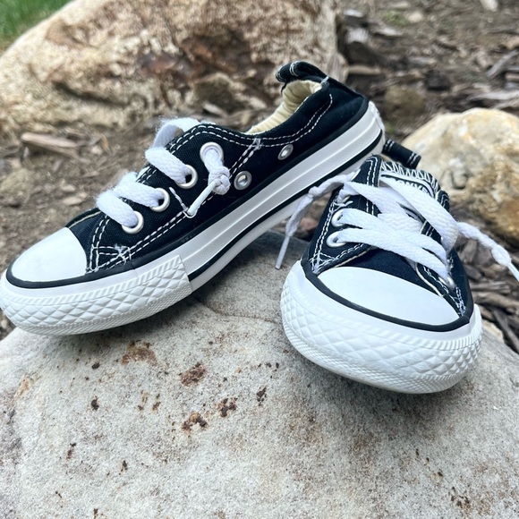 Youth Converse All Star Sneakers EUC!!😍 - Picture 4 of 8